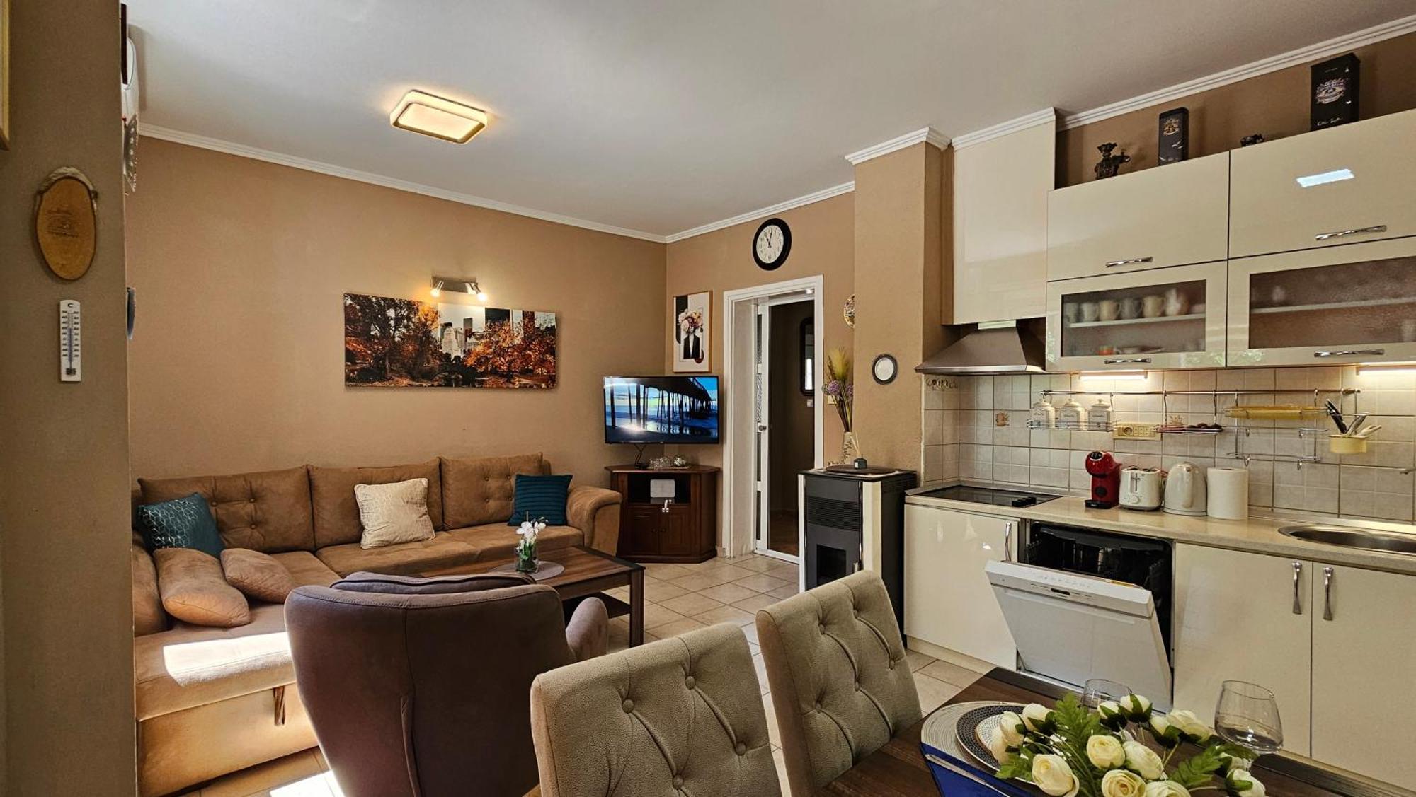 Lalovina Apartment ヘルツェグ・ノヴィ エクステリア 写真